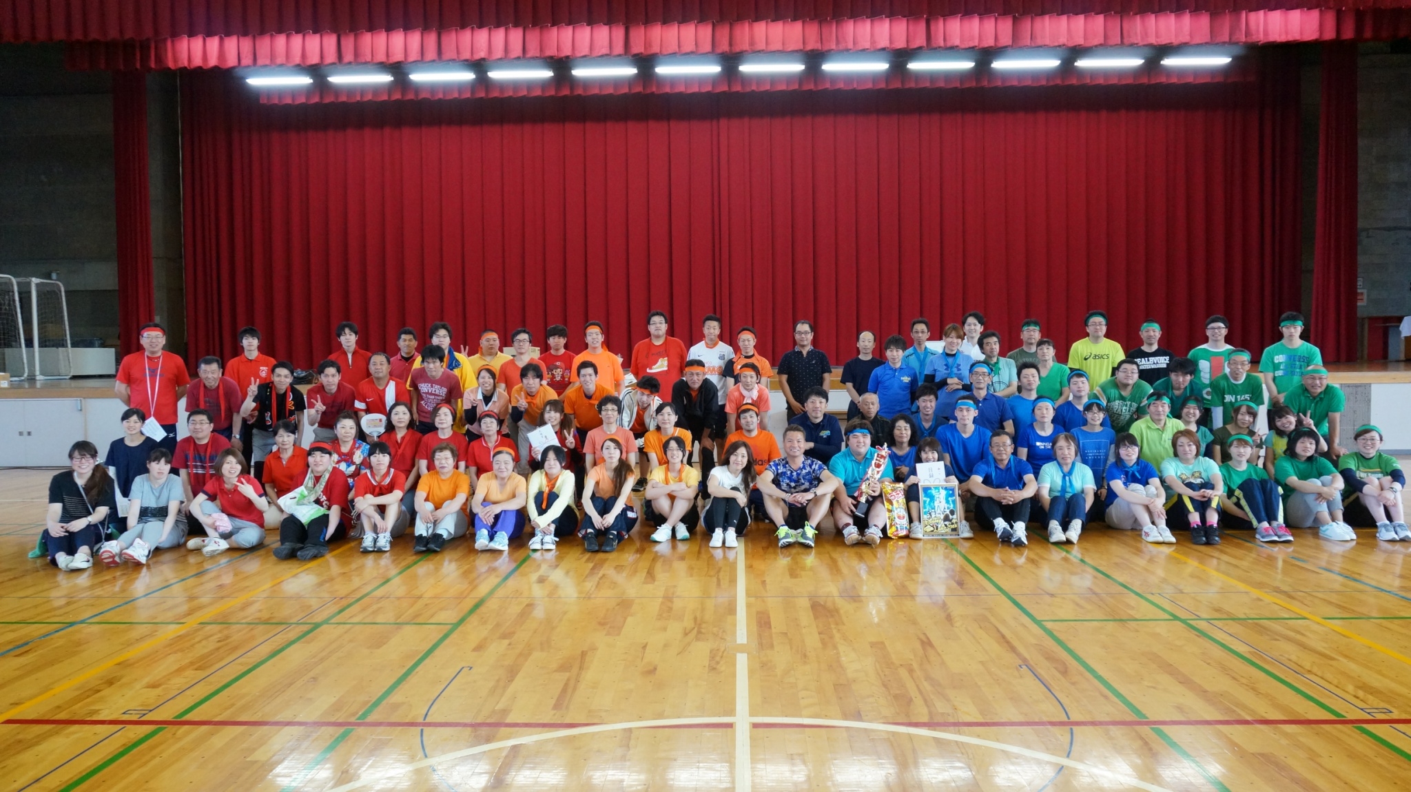 仲間を知る | People